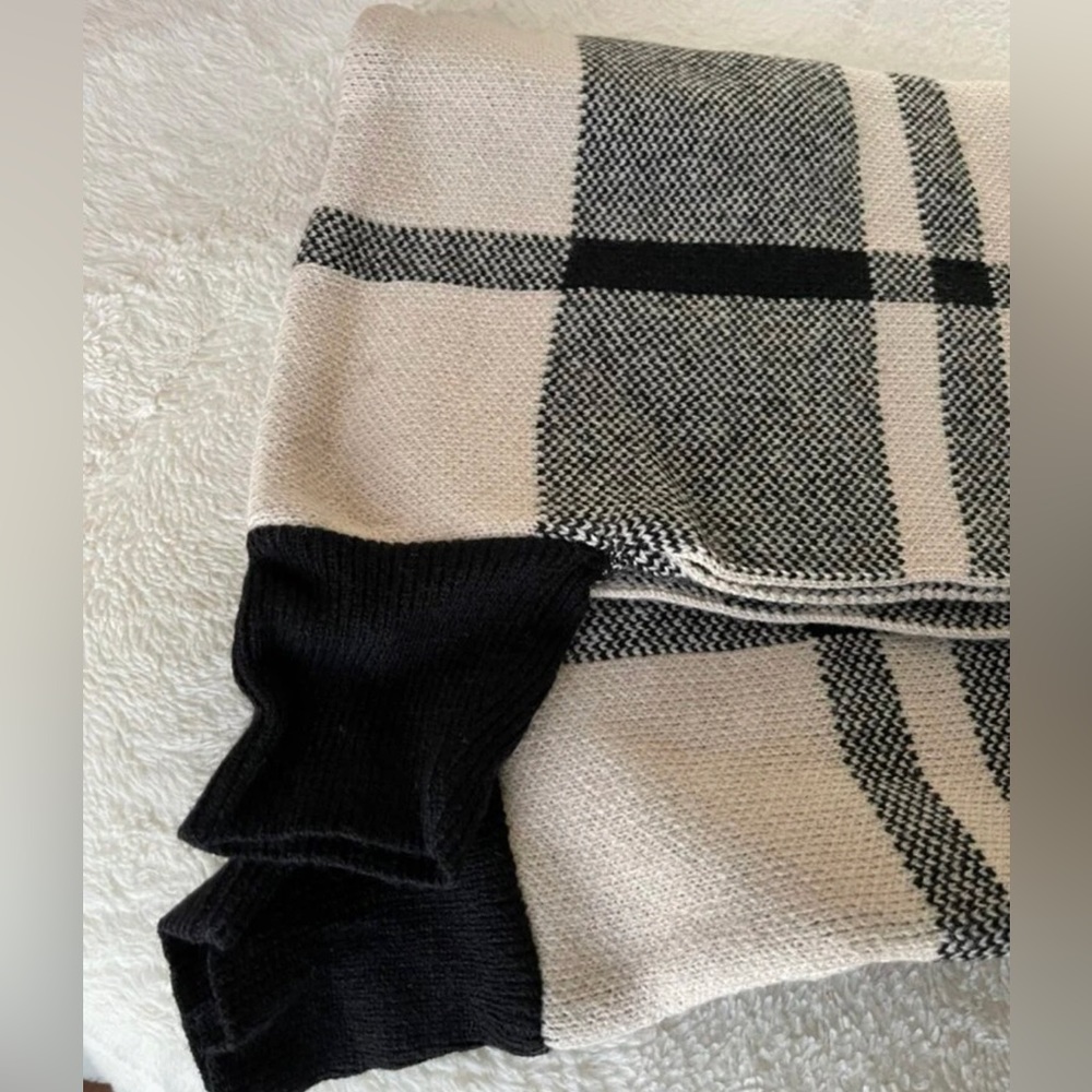 Classic Black Tan Turtleneck Plaid Poncho Knit Sweater - Picture 8 of 8